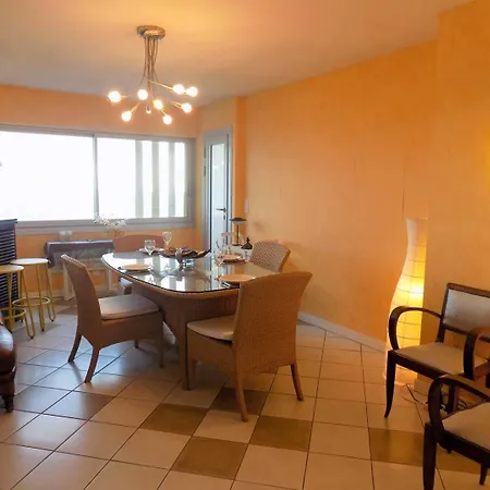 - Pleine Vue Pour Cet Classé 2 étoiles - Les Tamaris