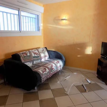 - Pleine Vue Pour Cet Classé 2 étoiles - Les Tamaris * Royan